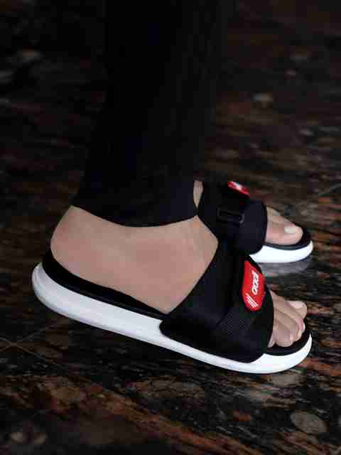 aadi Boys Slip On Slipper Flip Flop (Black , 11-12 Years) - Image 2