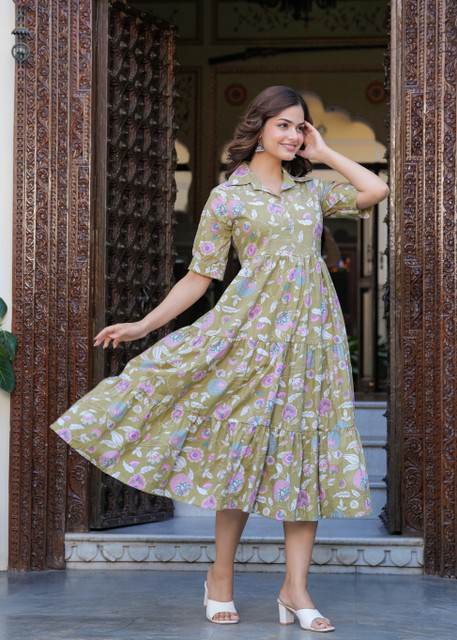 fit and flare below the knee dress Quill