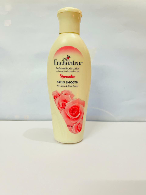 Enchanteur Romantic Perfumed Body Lotion