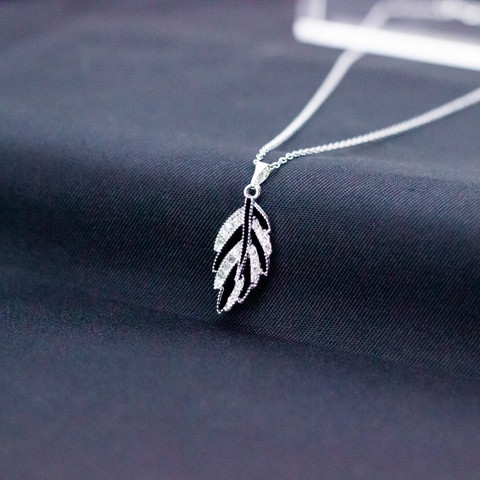 fauvirame / Pokewood Necklace / Silver Pokeweed Necklace/Silver
