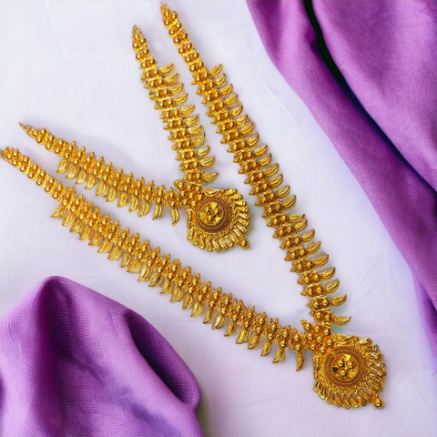 Traditional Mallige Bamboorio Mallige Moggu Gold Necklace TGS GOLD