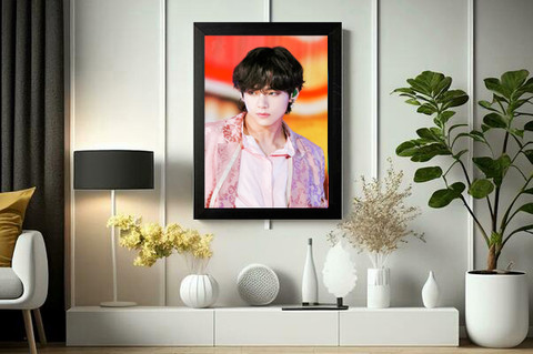 BTS 防弾少年団 TAEHYUNG V JUNGKOOK フォトフレーム 額縁 BTS 防弾少年団 TAEHYUNG V フォトフレーム A4 額縁 + スロ① K