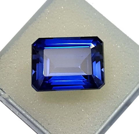 7.25 Ratti Certified Blue Sapphire Silver Locket Pendant - AAA Quality Neelam Gemstone For Unisex Astrological Jewelry
