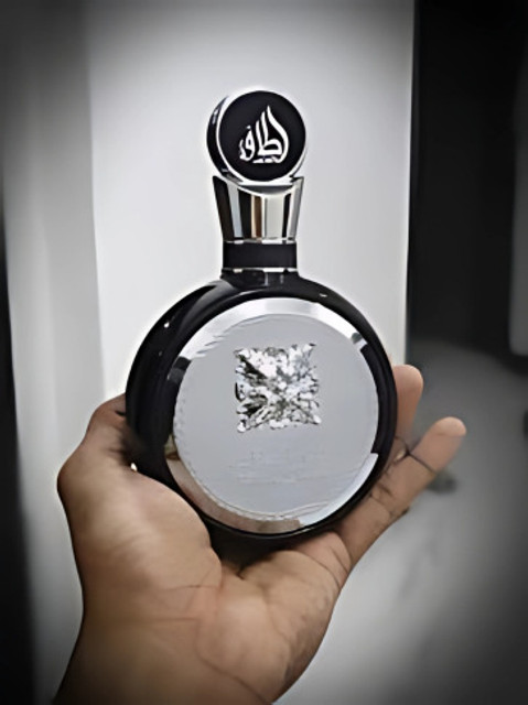Buy Lattafa Fakhar Eau de Parfum - 100 ml Online In India