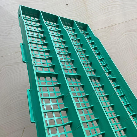 Cj farms and agritech Poultry/Rabbit Plastic Floor Mat ,Size:1x2