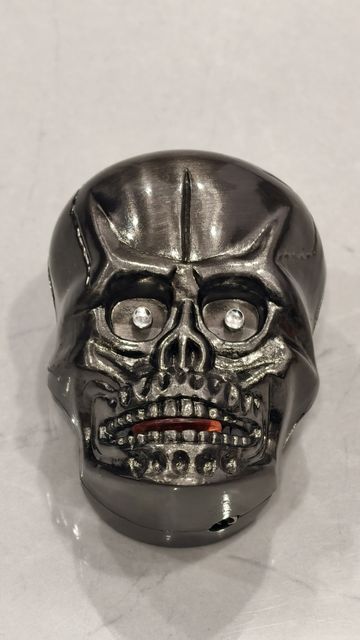 JGG Jain Gift Gallery Skull Head Design Lighter - Image 6