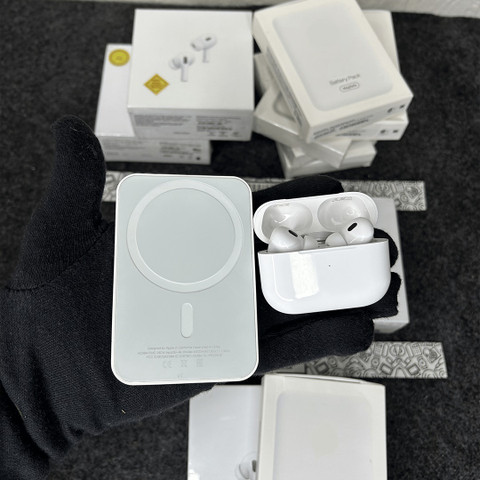 MagPulse AirPods 2 Pro & MagSafe Powerbank Combo Wireless Earbuds