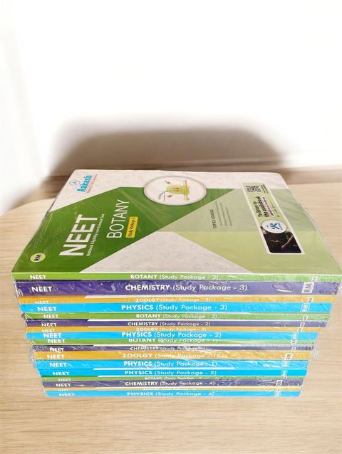 Aakash Complete Study Materials For NEET Medical (Set Of 18books