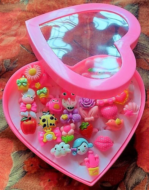 DIVINE Party Rings Box 36 Mixed Girls Plastic Filler Children's Jewelry  Present Gift Plastic Ring