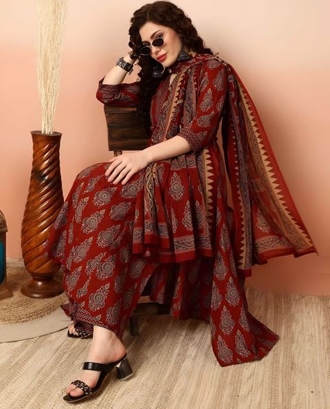 Oumad Printed Kurta, Palazzo & Dupatta Set - Image 5