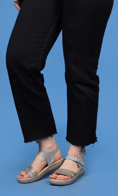 Big Bird California Style Trendy Flat Casual Slip-Ons Sandals for