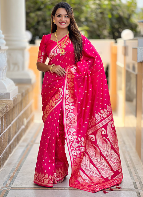 SEMORE Woven Banarasi Art Silk Saree