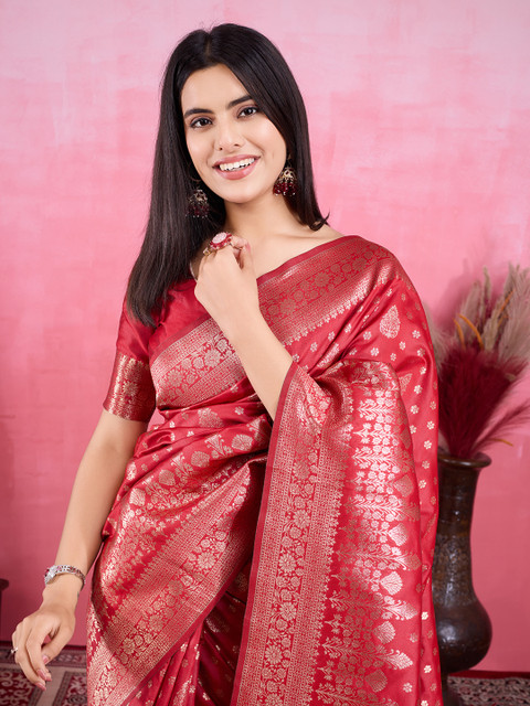 Niwaa Printed, Self Design, Floral Print, Embellished, Woven Kanjivaram  Silk Blend, Jacquard Saree - Main Image