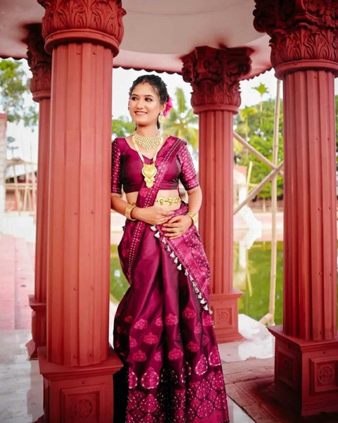 S P CREATION Woven Mekhela Chador Silk Blend Saree