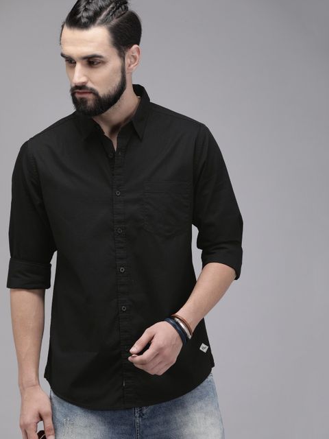 Roadster Men Regular Fit Solid Spread Collar Casual Shirt - Image 8