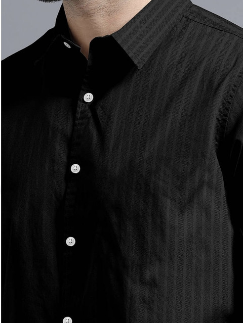indicare Men Self Design Casual White Shirt - Buy indicare Men