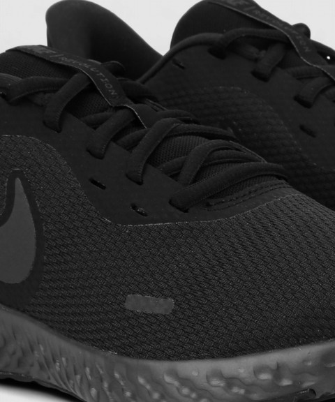 NIKE REVOLUTION Running Shoes For Men
