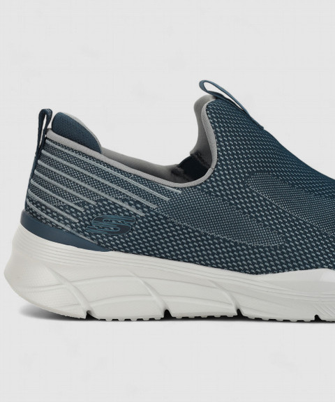 Skechers EQUALIZER BAYLOCK Walking Shoes For Men Buy