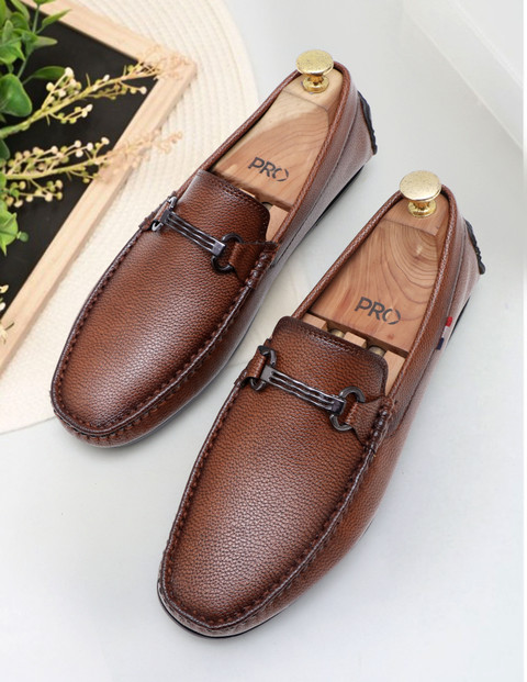 WHITE WALKERS ULTRASOFT ACTIVEWALK Loafers For Men Buy WHITE