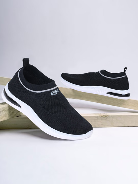 LANCER JEEP-201BLK Walking Shoes For Men Buy LANCER JEEP-201BLK