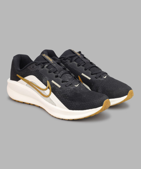 nike runners gold tick
