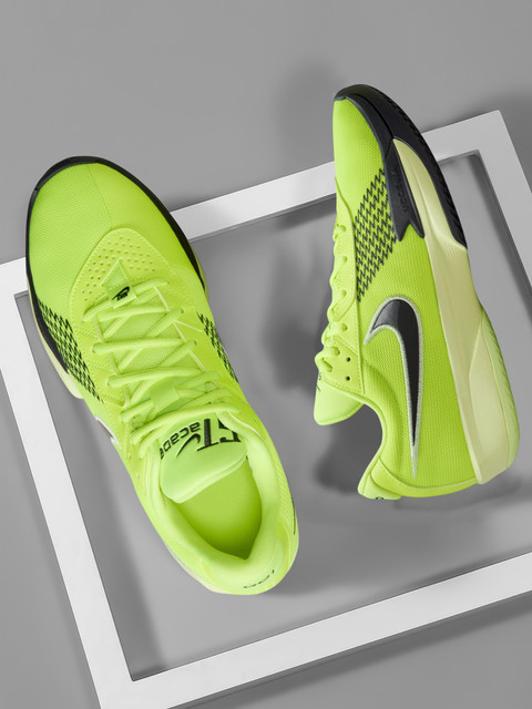 nike zoom basketball shoes price