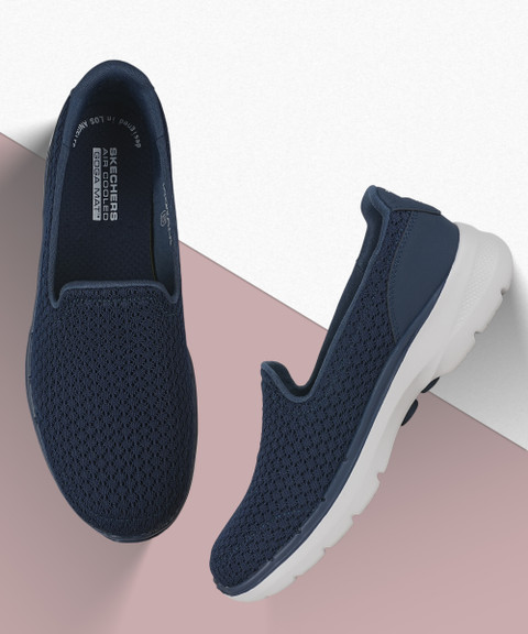 Goga Mat Skechers Go Walk Original Size Skechers GO WALK TRAVERSE