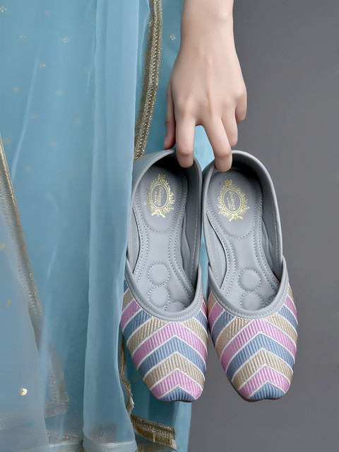 SHOETOPIA Emberoidered Ethnic Festive Party Occasion Wear Juttis For Girls  Jutis For Women