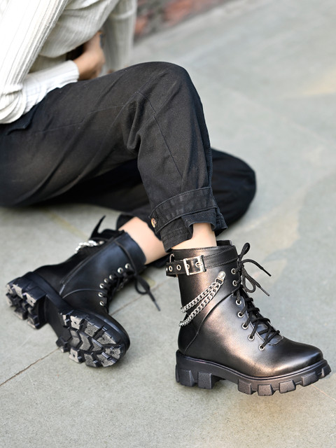 SHOETOPIA Silver plain cool chain detailed Black Ankle Boots For Women  Girls Boots For Women