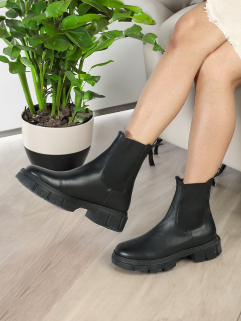Elle Women Black Solid Mid-Top Chelsea Boots Boots For Women