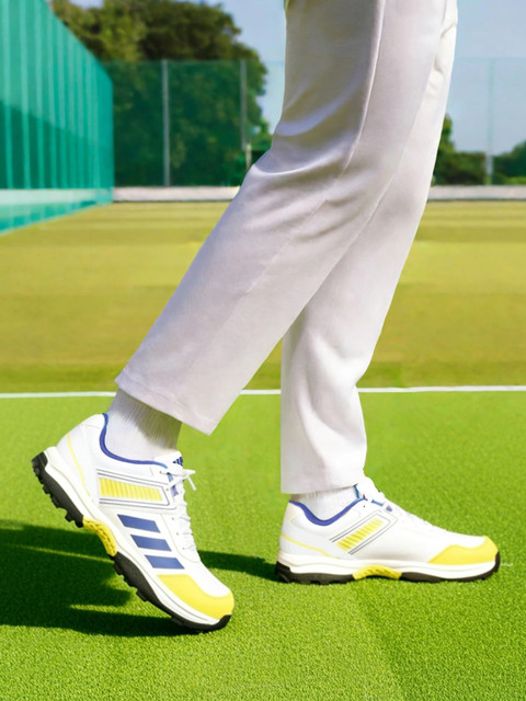 ADIDAS CRI YARD Cricket Shoes For Men - Buy ADIDAS CRI YARD Cricket Shoes  For Men Online at Best Price - Shop Online for Footwears in India |  Flipkart.com