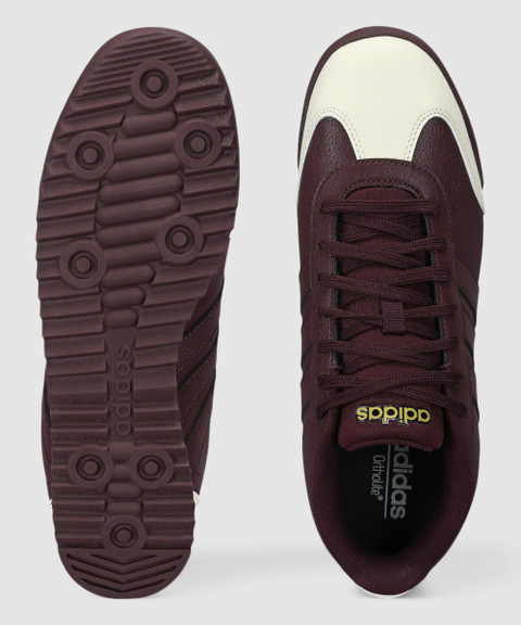 Flipkart Adidas Seeley Burgundy ADIDAS RUNFALCON Running Shoes For Men