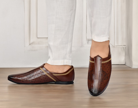 G L Trend Stylish Party Wear Casual look Ethnic Nagra Shoe for Men Jutis  For Men