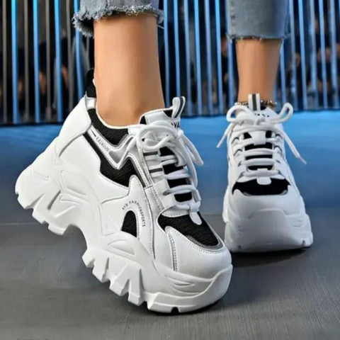 nike trendy everyday sneakers