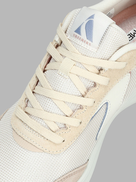 Skechers BLVD-RETRO REVIVAL Casual Shoes For Women - Buy Skechers