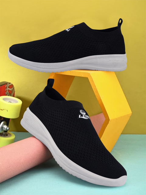 LANCER Walking Shoes For Men