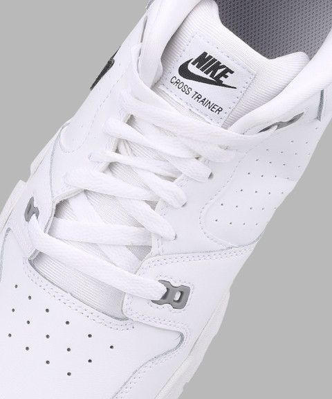 nike cross trainer low white