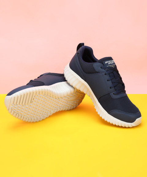 Skechers DEPTH CHARGE WINKKO Running Shoes For Men