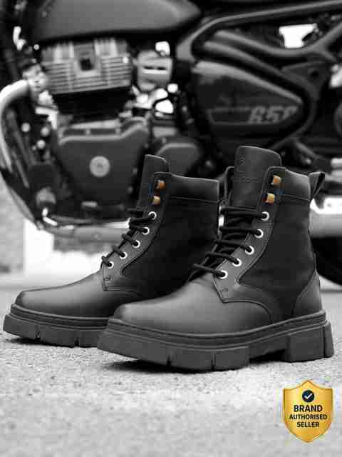 lug sole guy combat boots