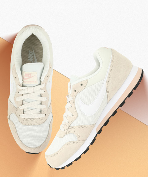 women's md runner 2 casual sneakers