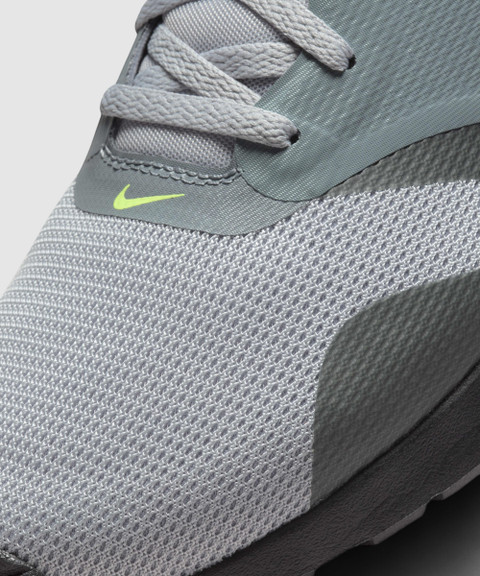 nike tavas shoes price in india