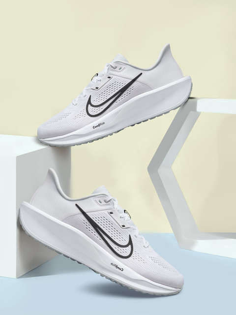 NIKE QUEST Running Shoes For Men