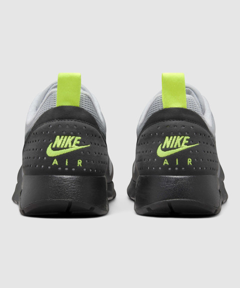 nike tavas neon