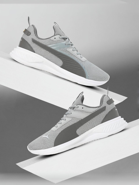 PUMA Scorch Runner V2 Sneakers For Men