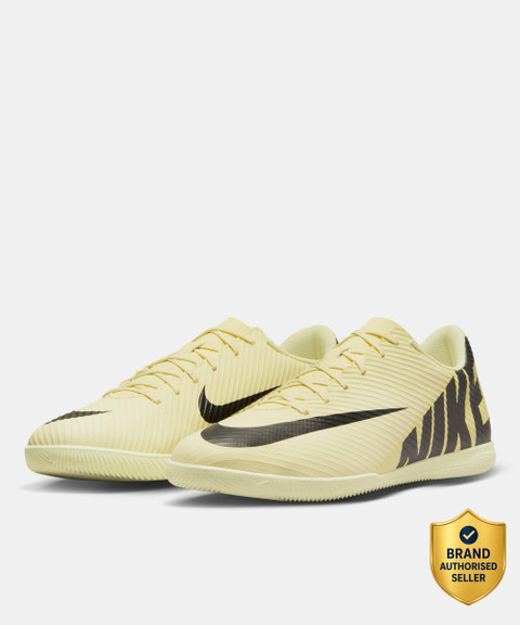 NIKE VAPOR 15 CLUB IC Football Shoes For Men - Buy NIKE VAPOR 15
