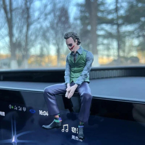 AutoBizarre 10cm Small Joker Action Figure with Mask & Sitting