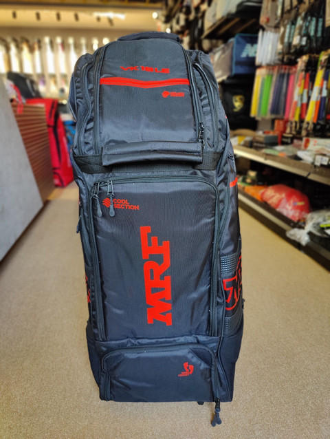 AASHRAy MRF VK 18 LE ( Limited Edition ) Duffle with Wheel Cricket
