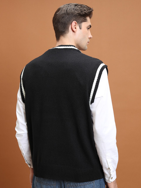 HIGHLANDER Solid V Neck Casual Men Black Sweater