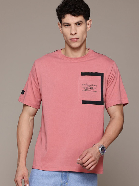 Roadster Solid Men Round Neck Red T-Shirt