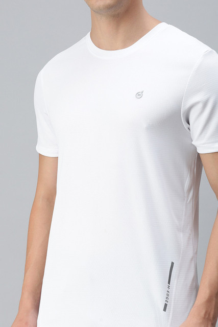 Macroman M-Series Solid Men Round Neck White T-Shirt Buy - Main Image